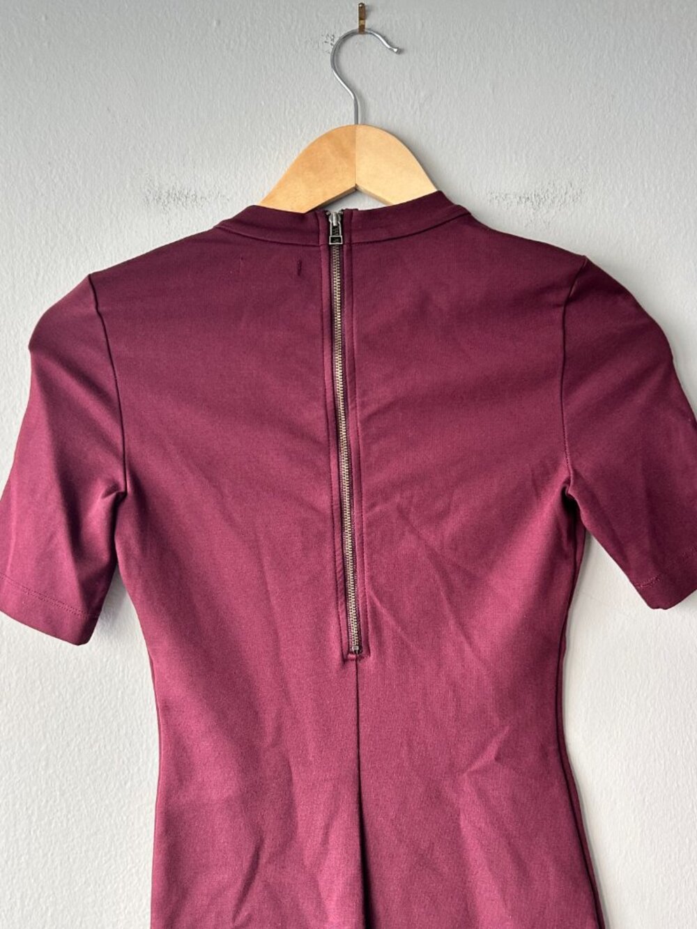 Sunday Best Aritzia Burgundy Mock Neck Bodycon Mini Dress Size 2 - Picture 5 of 8
